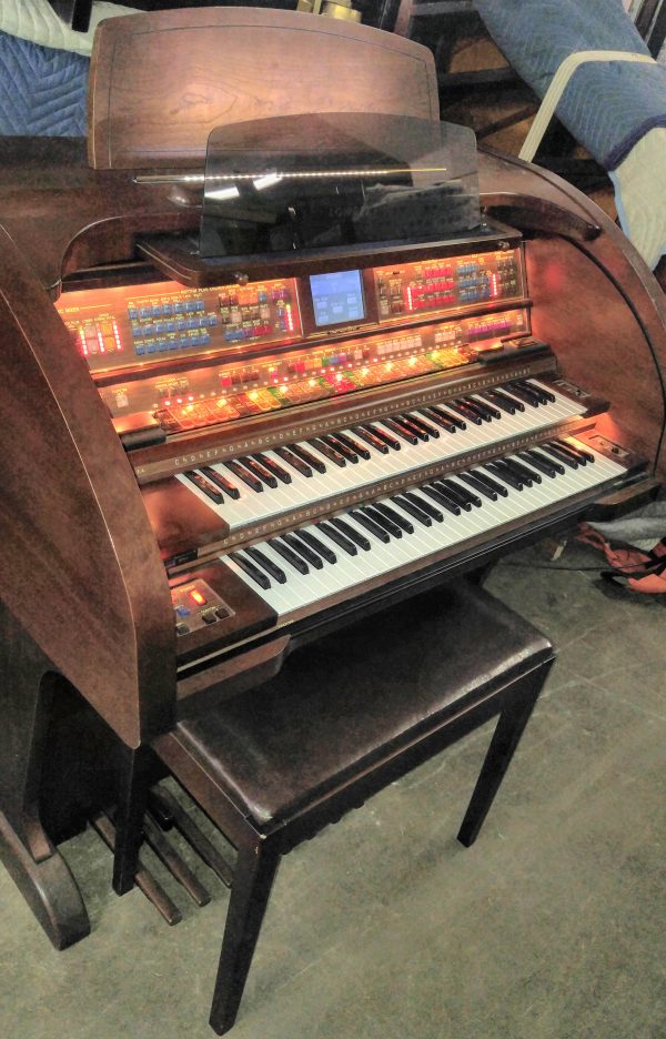 SOLD - Lowrey Sensation