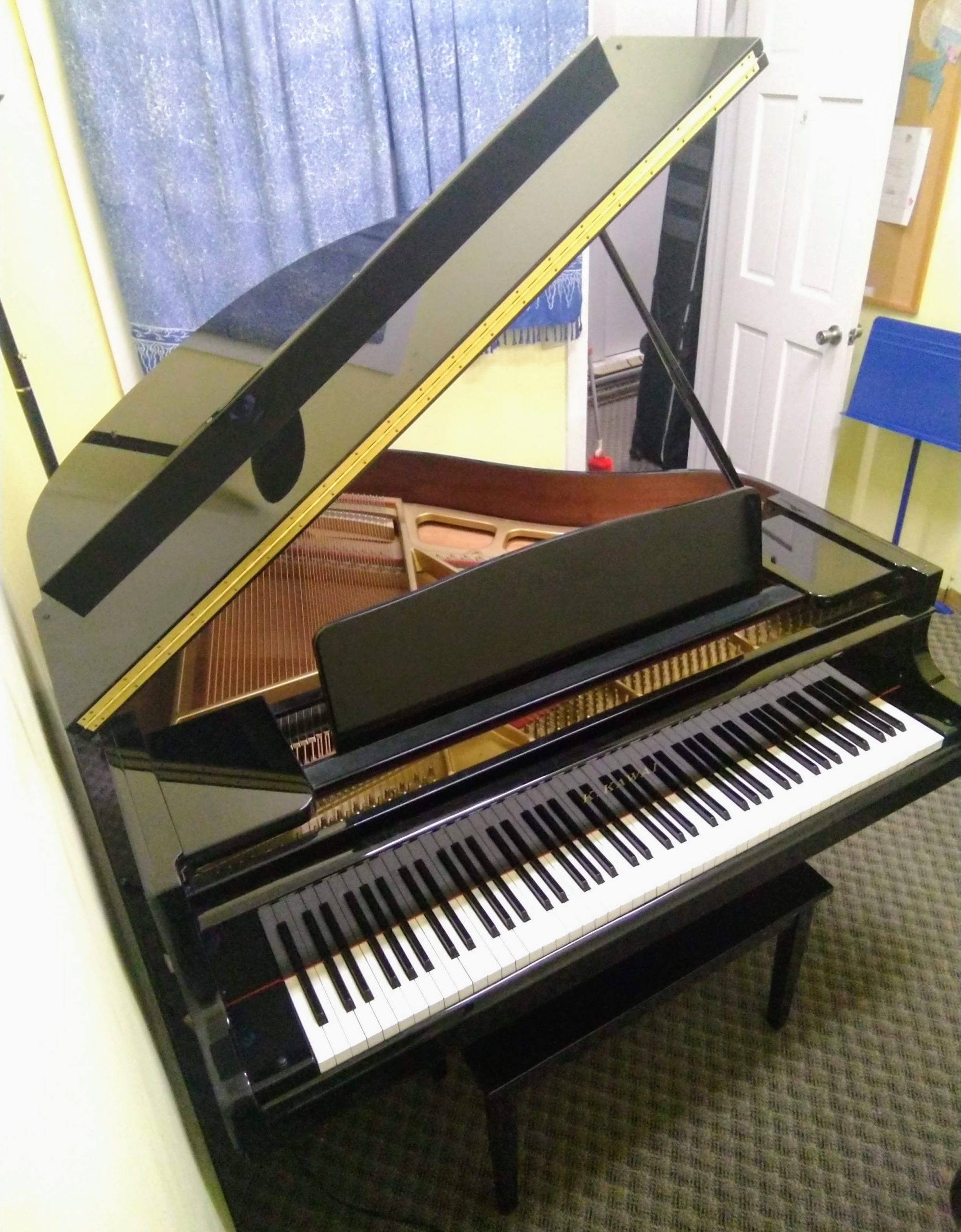 SOLD Kawai GM10 Starbird Piano
