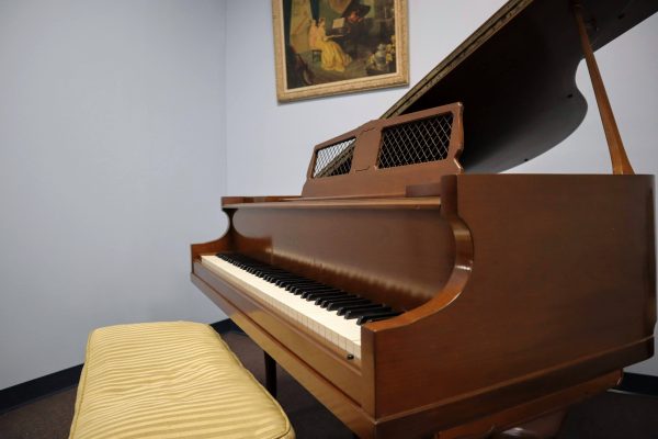 Kimball Petite Grand - Image 3